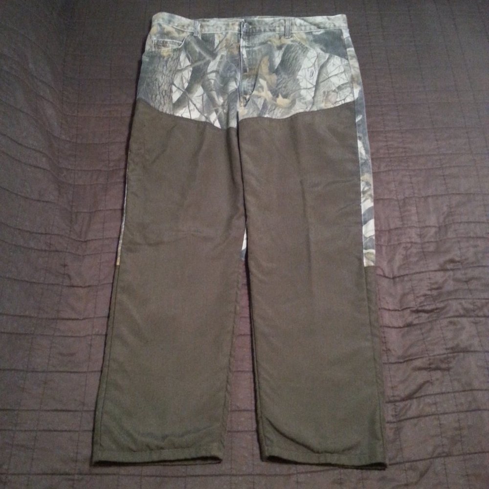 Realtree Camo Pro Gear Wrangler Hunting Pants (real heavy) thick material - Picture 1 of 11